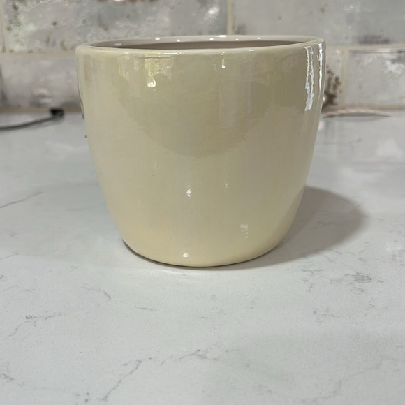 Sunflower Decorative Ceramic Pot - Picture 3 of 3